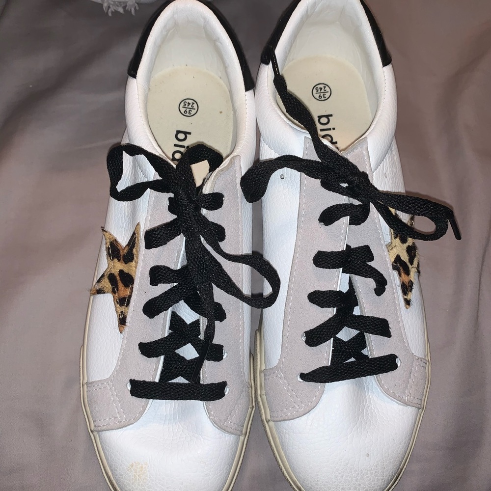 Star leopard sneakers